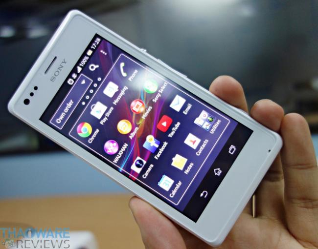 ตัวเครื่อง Xperia M_11