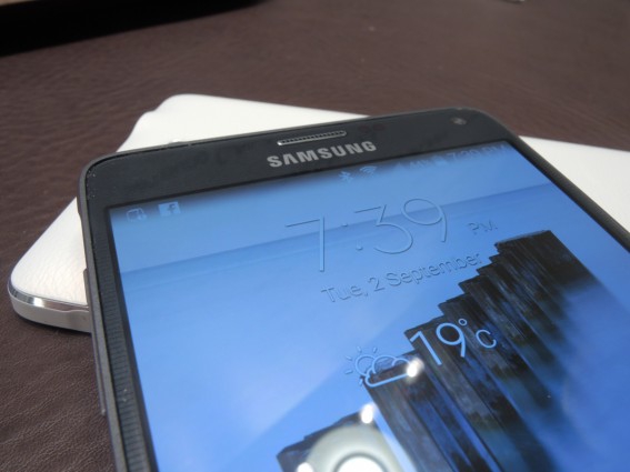 samsung-galaxy-note-4-review-front-close-up