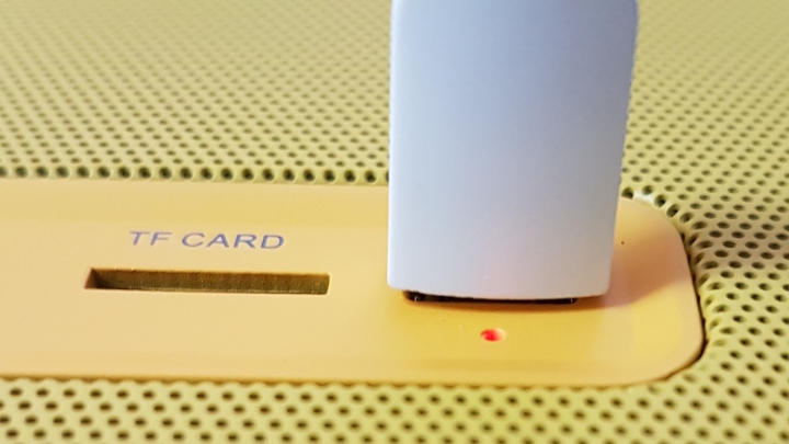 kingone-k8-bluetooth-speaker-charging