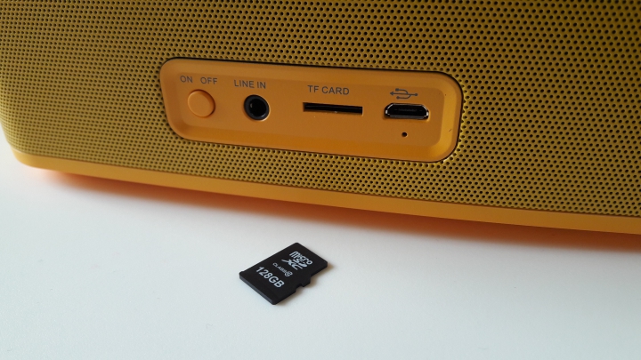 kingone-k8-bluetooth-micro-sd-card