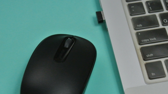 microsoft-wireless-mobile-mouse-1850-left-usb