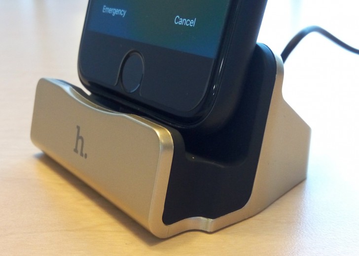 hoco-usb-charging-dock