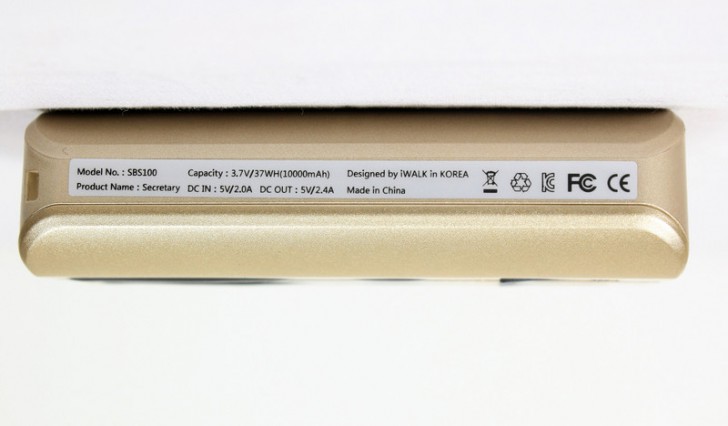 iWALK แบตฯ สำรองที่มาพร้อมกับสายชาร์จในตัวและเสียงแจ้งเตือนการใช้งาน