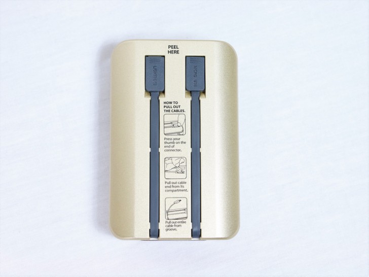 iWALK แบตฯ สำรองที่มาพร้อมกับสายชาร์จในตัวและเสียงแจ้งเตือนการใช้งาน