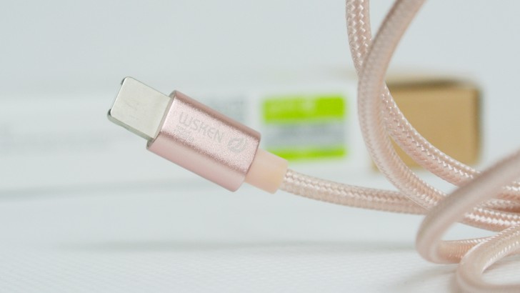 พกสายเดียวจบ WSKEN M-cable 2 in 1 ชาร์จได้ทั้ง iPhone iPad และ Android ภายในหัวเดียว