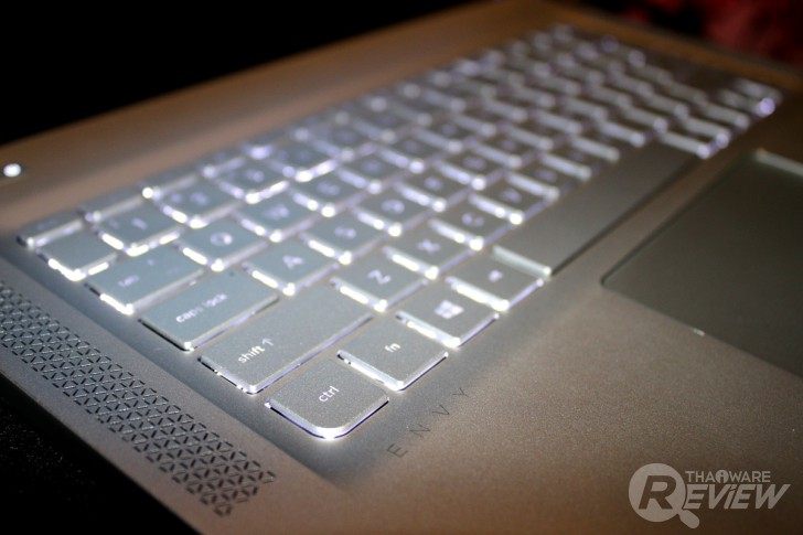 HP Spectre x360 และ HP ENVY Laptop พรีเมียมโน้ตบุ๊คแห่งปี 2017