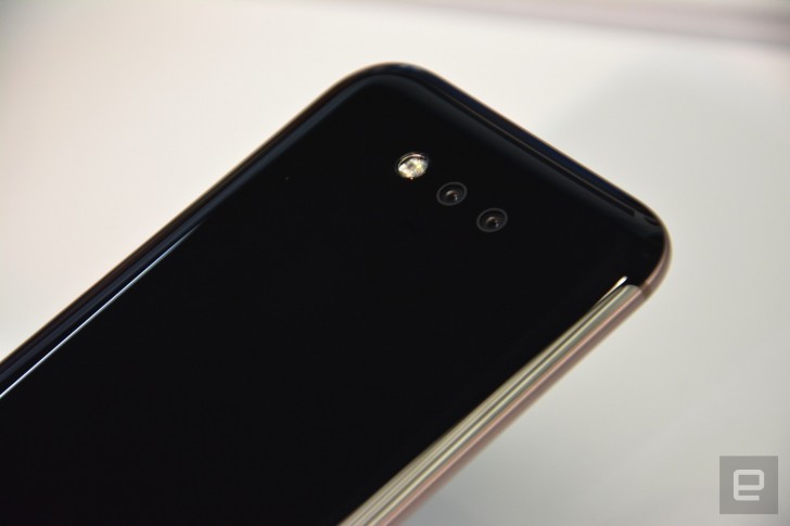 Huawei Honor Magic สมาร์ทโฟนจอโค้ง พร้อมจุดเด่น Magic Live ผู้ช่วยอัจฉริยะ [แปล]