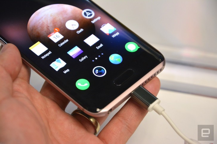 Huawei Honor Magic สมาร์ทโฟนจอโค้ง พร้อมจุดเด่น Magic Live ผู้ช่วยอัจฉริยะ [แปล]