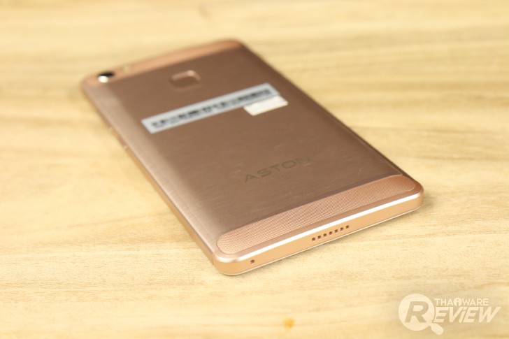 Aston Luxury S สมาร์ทโฟนดีไซน์หรูเซลฟี่ตัวแม่ กล้องหน้า 13 ล้าน ราคาเบา