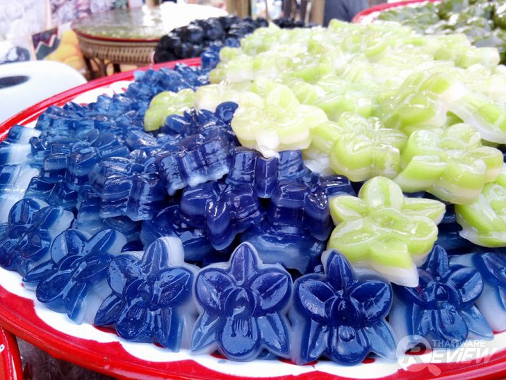 Aston Luxury S สมาร์ทโฟนดีไซน์หรูเซลฟี่ตัวแม่ กล้องหน้า 13 ล้าน ราคาเบา