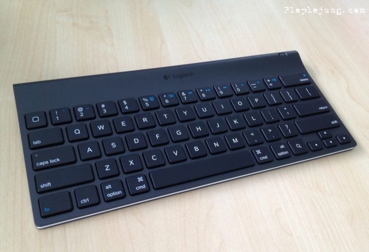 เพิ่มพลังการทำงานด้วย Logitech Keyboard for iPad ช่วยให้การพิมพ์เป็นเรื่องง่ายขึ้น