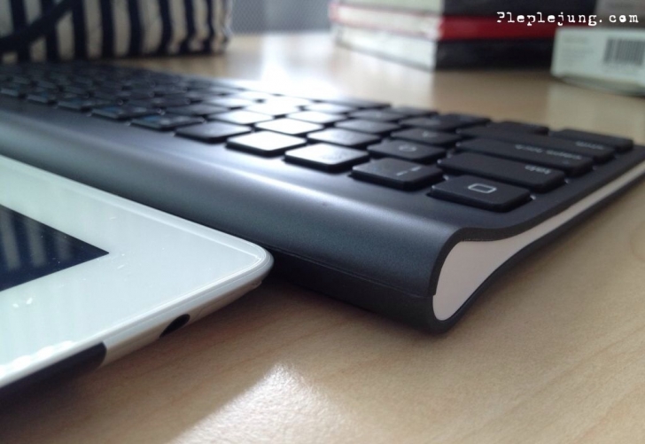 เพิ่มพลังการทำงานด้วย Logitech Keyboard for iPad ช่วยให้การพิมพ์เป็นเรื่องง่ายขึ้น