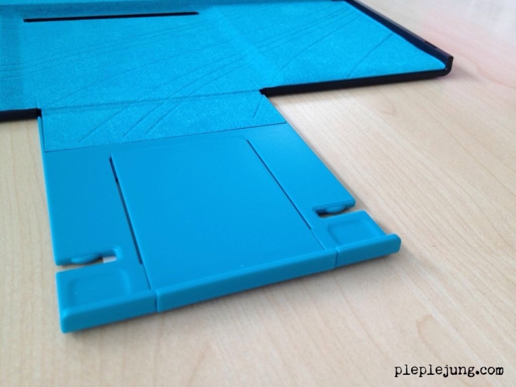 เพิ่มพลังการทำงานด้วย Logitech Keyboard for iPad ช่วยให้การพิมพ์เป็นเรื่องง่ายขึ้น