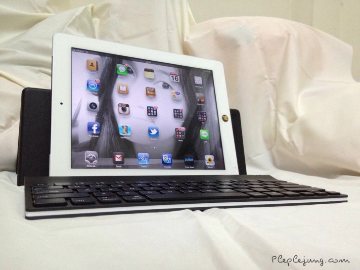 เพิ่มพลังการทำงานด้วย Logitech Keyboard for iPad ช่วยให้การพิมพ์เป็นเรื่องง่ายขึ้น