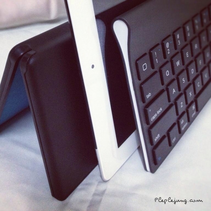เพิ่มพลังการทำงานด้วย Logitech Keyboard for iPad ช่วยให้การพิมพ์เป็นเรื่องง่ายขึ้น