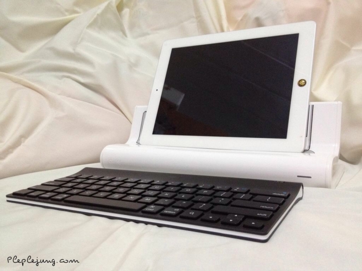 เพิ่มพลังการทำงานด้วย Logitech Keyboard for iPad ช่วยให้การพิมพ์เป็นเรื่องง่ายขึ้น