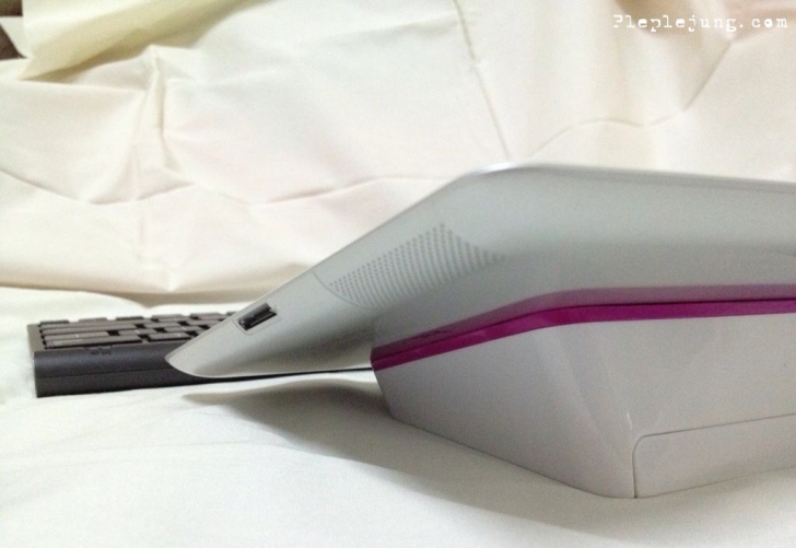 เพิ่มพลังการทำงานด้วย Logitech Keyboard for iPad ช่วยให้การพิมพ์เป็นเรื่องง่ายขึ้น