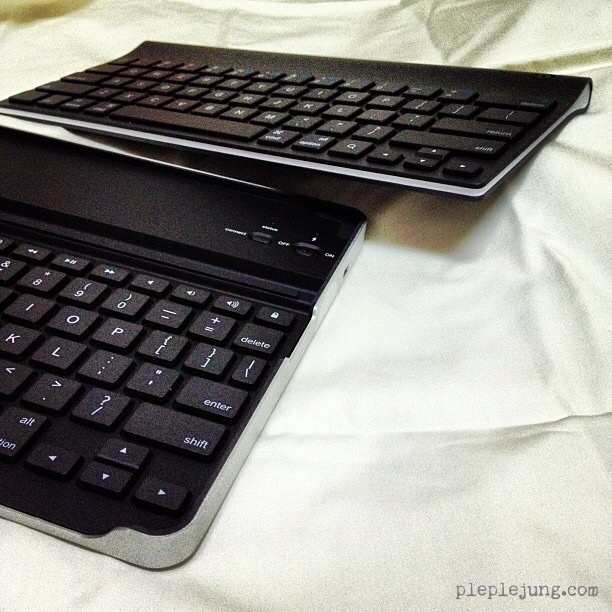 ความสามารถทีแตกต่างของ Logitech Keyboard for iPad2 และ iPad1