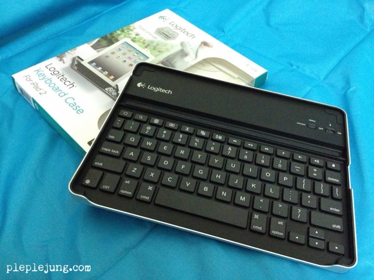 ความสามารถทีแตกต่างของ Logitech Keyboard for iPad2 และ iPad1
