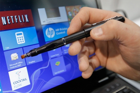 Touch8 นวัตกรรมอัจฉริยะที่เปลี่ยนคอมฯแบบเดิมให้เป็นหน้าจอทัชสกรีน Touch8 นวัตกรรมอัจฉริยะที่เปลี่ยนคอมฯแบบเดิมให้เป็นหน้าจอทัชสกรีน