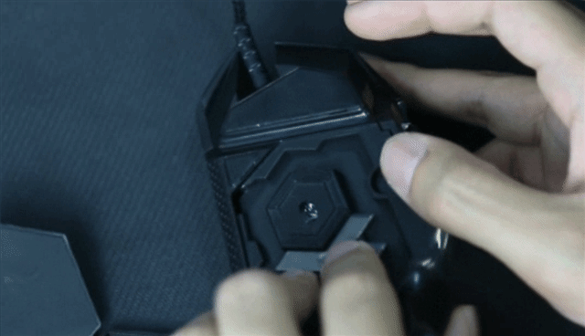 Logitech G502 Proteus Core Gaming Mouse เมาส์เพื่อเกมเมอร์อย่างแท้จริง! Logitech G502 Proteus Core Gaming Mouse เมาส์เพื่อเกมเมอร์อย่างแท้จริง!