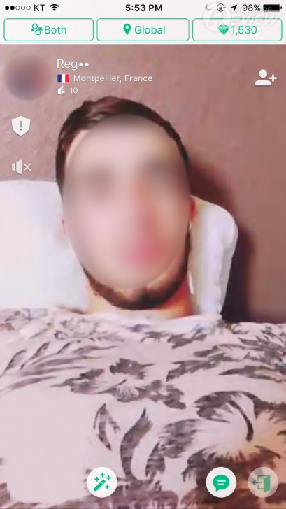 Azar วิดีโอคอลคุยกับเพื่อนมากมาย พร้อมเอฟเฟคสร้างสีสัน สนุกทุกอิริยาบถ