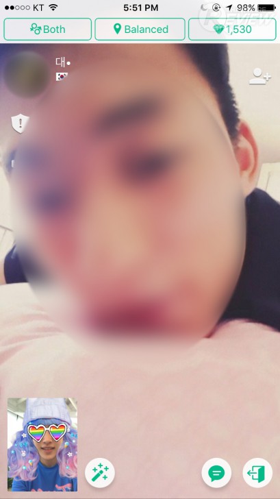 Azar วิดีโอคอลคุยกับเพื่อนมากมาย พร้อมเอฟเฟคสร้างสีสัน สนุกทุกอิริยาบถ