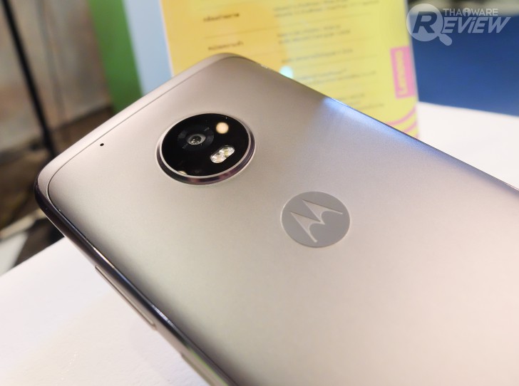 Moto G5 Plus สมาร์ทโฟนแอนดรอยด์ระดับกลาง พร้อมดีไซน์และกล้องระดับพรีเมี่ยม