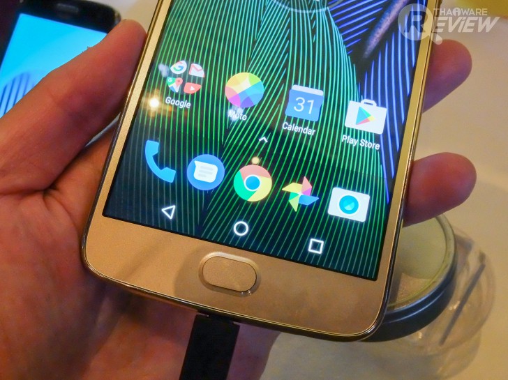 Moto G5 Plus สมาร์ทโฟนแอนดรอยด์ระดับกลาง พร้อมดีไซน์และกล้องระดับพรีเมี่ยม