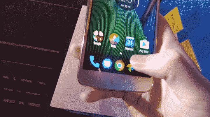 Moto G5 Plus สมาร์ทโฟนแอนดรอยด์ระดับกลาง พร้อมดีไซน์และกล้องระดับพรีเมี่ยม