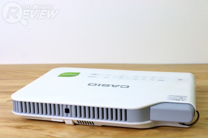 Casio XJ-A257 สลิมโปรเจคเตอร์บางเบา ภาพสวย สะดวกด้วยการฉายผ่านสมาร์ทโฟน