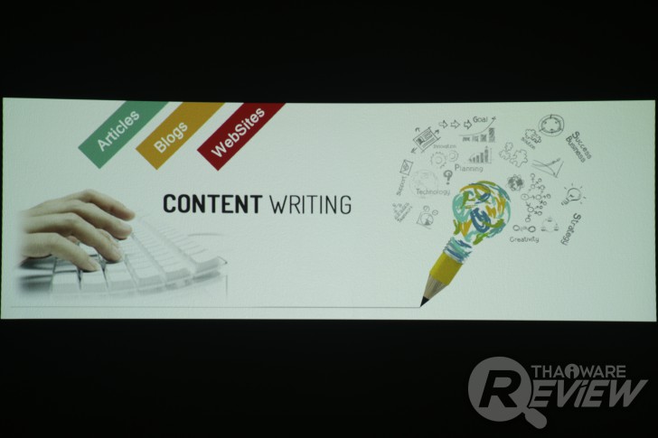 Casio XJ-A257 สลิมโปรเจคเตอร์บางเบา ภาพสวย สะดวกด้วยการฉายผ่านสมาร์ทโฟน