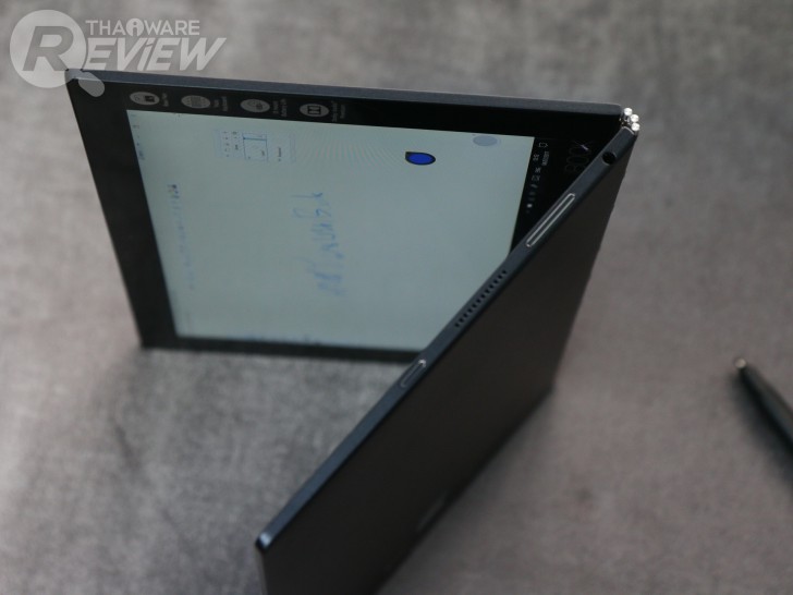 Lenovo Yoga Book นี่มันไฮบริดโน้ตบุ๊คหรือสมุดบันทึกดิจิตอลกันแน่เนี่ย