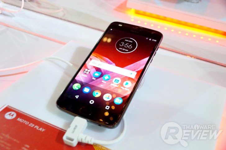 Moto Z2 Play พรีเมี่ยมสมาร์ทโฟน หรูหรา ดีงาม ในราคาจับต้องได้