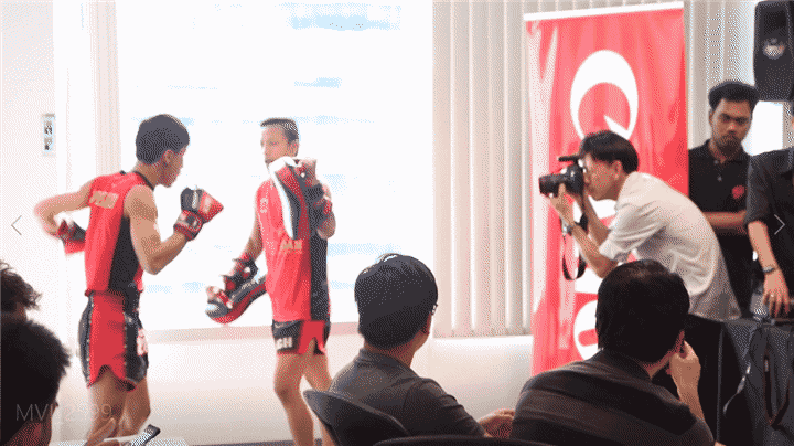 Canon EOS 6D Mark II, EOS 200D กล้อง DSLR สองระดับ ตอบโจทย์คนงบน้อย Canon EOS 6D Mark II, EOS 200D กล้อง DSLR สองระดับ ตอบโจทย์คนงบน้อย