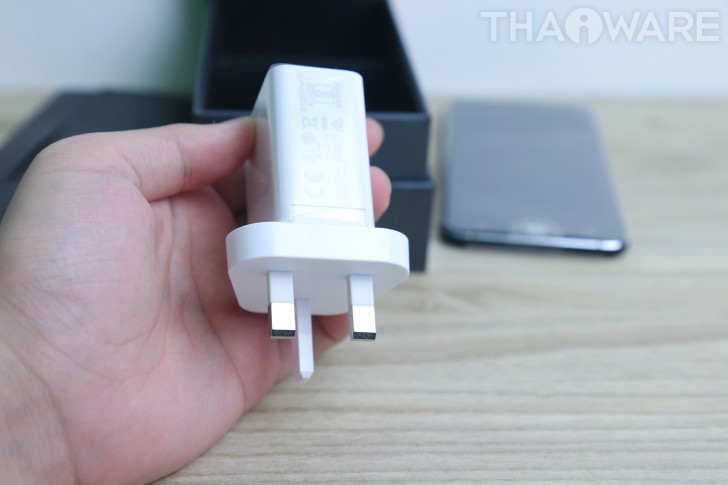 ASUS Zenfone 3 รุ่นแรม 4GB ดีไซน์หรู กล้องชัด สเปกแรง