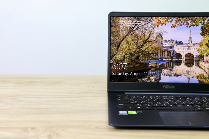 ASUS ZenBook UX430UQ อัลตร้าบุ้ค โดดเด่นด้วยดีไซน์เรียบง่าย เน้นพกพา บางเบา ประสิทธิภาพตอบโจทย์คนยุคใหม่