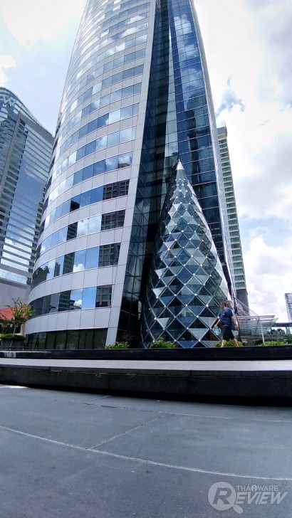 ASUS Zenfone 4 MAX Pro แบตอึดสะใจ ชัดดีด้วยกล้องคู่ กล้องหน้าเซลฟี่ ใช้งานได้ตลอดวัน