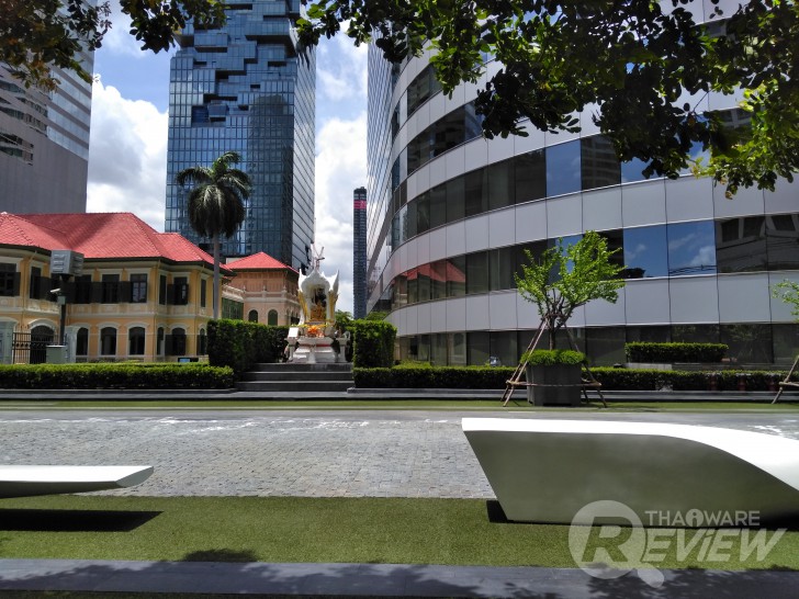 ASUS Zenfone 4 MAX Pro แบตอึดสะใจ ชัดดีด้วยกล้องคู่ กล้องหน้าเซลฟี่ ใช้งานได้ตลอดวัน