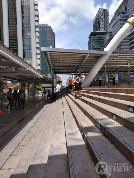 ASUS Zenfone 4 MAX Pro แบตอึดสะใจ ชัดดีด้วยกล้องคู่ กล้องหน้าเซลฟี่ ใช้งานได้ตลอดวัน