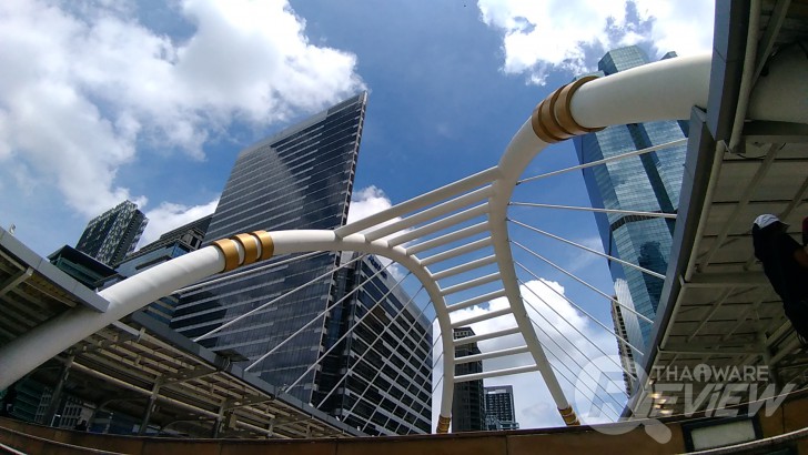 ASUS Zenfone 4 MAX Pro แบตอึดสะใจ ชัดดีด้วยกล้องคู่ กล้องหน้าเซลฟี่ ใช้งานได้ตลอดวัน