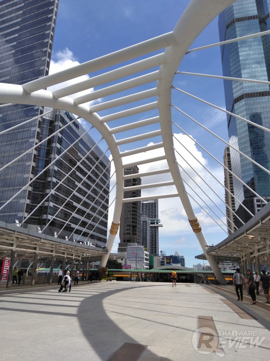 ASUS Zenfone 4 MAX Pro แบตอึดสะใจ ชัดดีด้วยกล้องคู่ กล้องหน้าเซลฟี่ ใช้งานได้ตลอดวัน