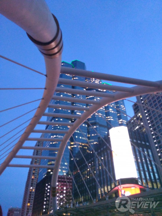 ASUS Zenfone 4 MAX Pro แบตอึดสะใจ ชัดดีด้วยกล้องคู่ กล้องหน้าเซลฟี่ ใช้งานได้ตลอดวัน