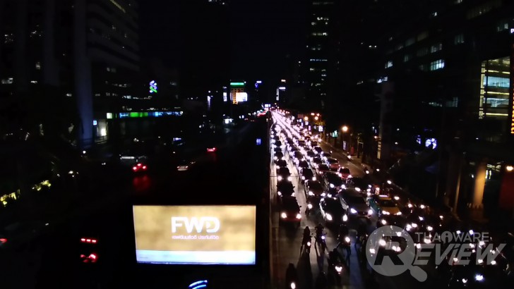 ASUS Zenfone 4 MAX Pro แบตอึดสะใจ ชัดดีด้วยกล้องคู่ กล้องหน้าเซลฟี่ ใช้งานได้ตลอดวัน