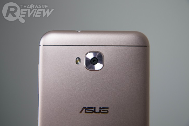 ASUS Zenfone 4 Selfie ดีไซน์สวย กล้องหน้าคู่ ถูกใจวัยเซลฟี่ ถ่ายหน้าชัดหลังเบลอได้