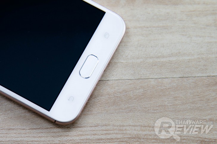 ASUS Zenfone 4 Selfie ดีไซน์สวย กล้องหน้าคู่ ถูกใจวัยเซลฟี่ ถ่ายหน้าชัดหลังเบลอได้