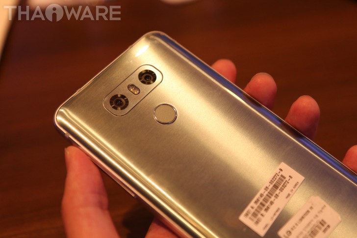 LG G6 สมาร์ทโฟนหน้าจอ Dolby Vision ดีไซน์บางสวย กล้องคู่มุมกว้าง 125 องศา