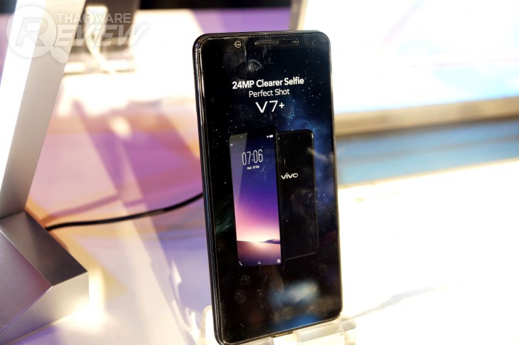 Vivo V7+ เซลฟี่สมาร์ทโฟน กล้องหน้า 24 ล้านพิกเซล จอภาพไร้ขอบ ในราคาแค่ 11,990 บาท