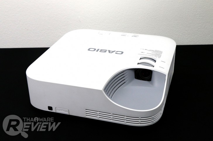Casio XJ-V2 โปรเจคเตอร์ราคาเบาๆ ฉายภาพสวย ใช้งานยาวนานด้วยหลอดฉาย Lamp Free