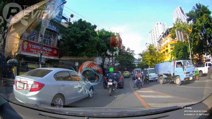 HP f550g กล้องติดรถยนต์เลนส์แก้วมุมกว้าง 156 องศา ความละเอียด Quad HD คมชัดสะใจ